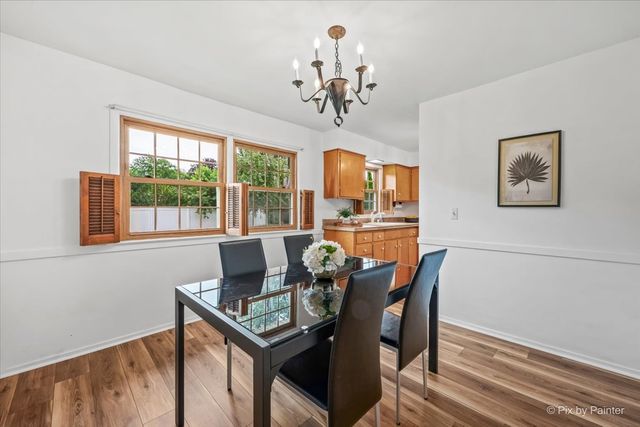 189 Evergreen Parkway, Crystal Lake, IL 60014