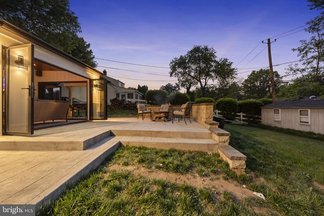 122 ROBERTS RD, Brookhaven, PA 19015