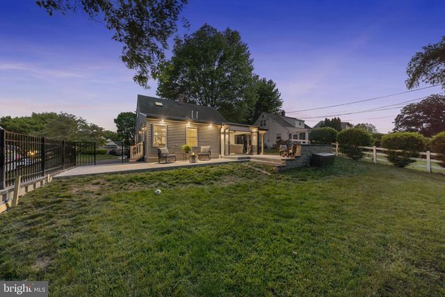 122 ROBERTS RD, Brookhaven, PA 19015