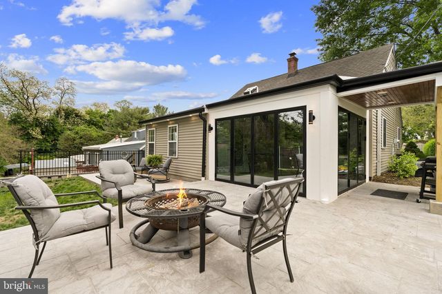 122 ROBERTS RD, Brookhaven, PA 19015