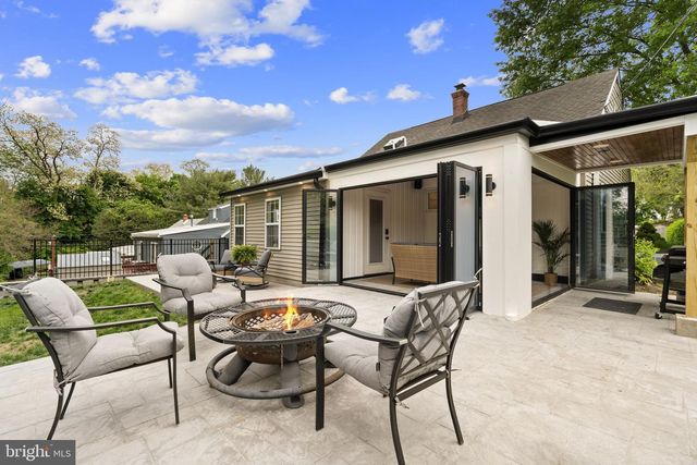 122 ROBERTS RD, Brookhaven, PA 19015
