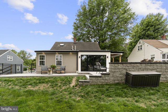 122 ROBERTS RD, Brookhaven, PA 19015