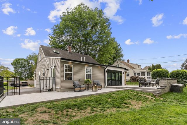 122 ROBERTS RD, Brookhaven, PA 19015