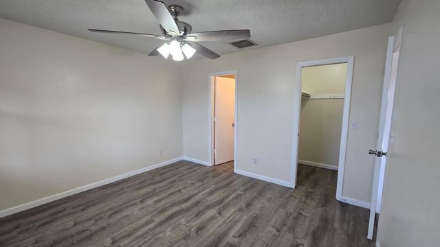 626 SW Lakehurst Drive, Port St. Lucie, Port St Lucie, FL 34983