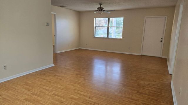 626 SW Lakehurst Drive, Port St. Lucie, Port St Lucie, FL 34983