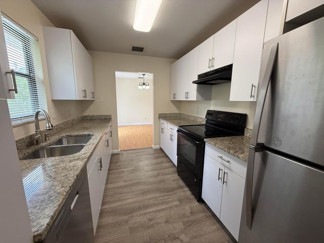 626 SW Lakehurst Drive, Port St. Lucie, Port St Lucie, FL 34983