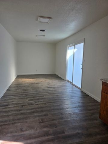 602 602 Cordova Lane, Stockton, CA 95207