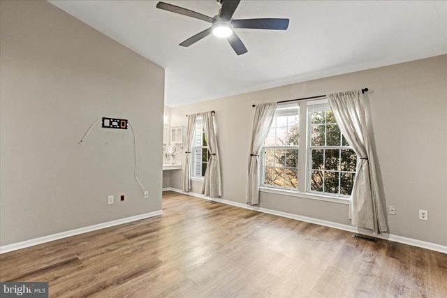 1917 CROSS TRAILS, Windsor Mill, MD 21244