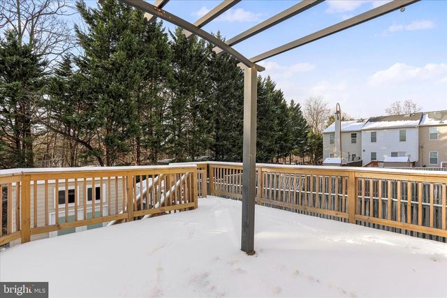 1917 CROSS TRAILS, Windsor Mill, MD 21244