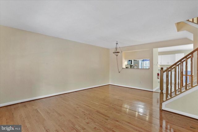 1917 CROSS TRAILS, Windsor Mill, MD 21244