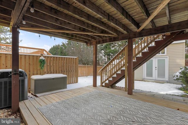 1917 CROSS TRAILS, Windsor Mill, MD 21244