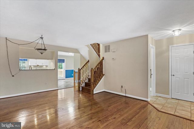 1917 CROSS TRAILS, Windsor Mill, MD 21244