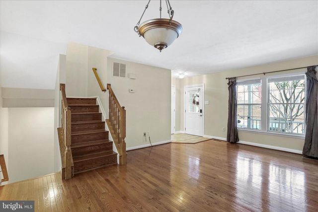 1917 CROSS TRAILS, Windsor Mill, MD 21244