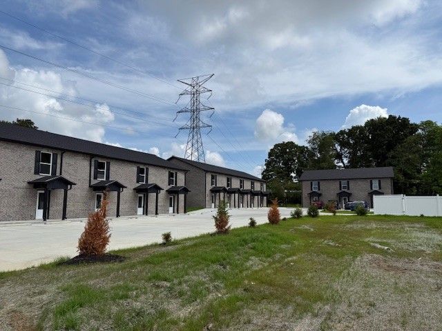 740 Kings Ln Apt A3, Tullahoma, TN 37388
