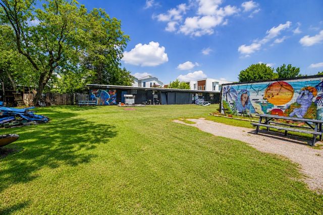 5519 Rosslyn Road, Houston, TX 77091