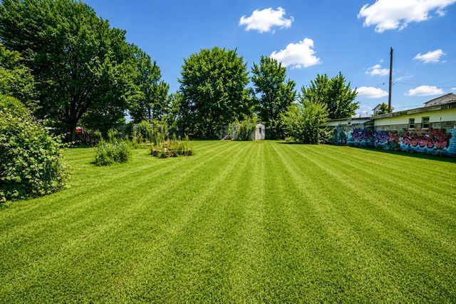 5519 Rosslyn Road, Houston, TX 77091