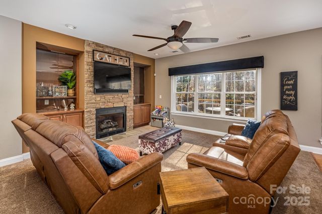 8074 Andrew Franklin Drive, Denver, NC 28037