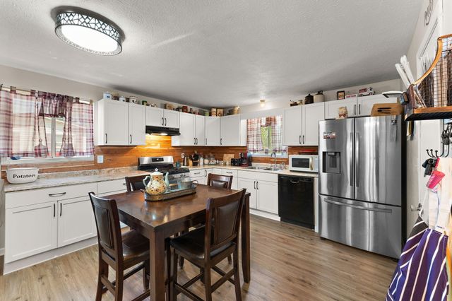 33 E Washington Avenue, Hobart, IN 46342