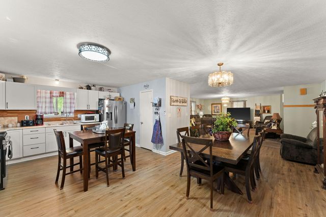 33 E Washington Avenue, Hobart, IN 46342