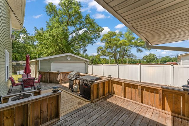 33 E Washington Avenue, Hobart, IN 46342