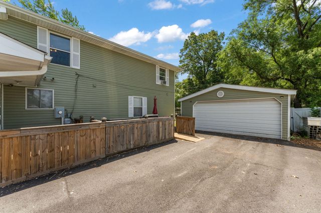 33 E Washington Avenue, Hobart, IN 46342