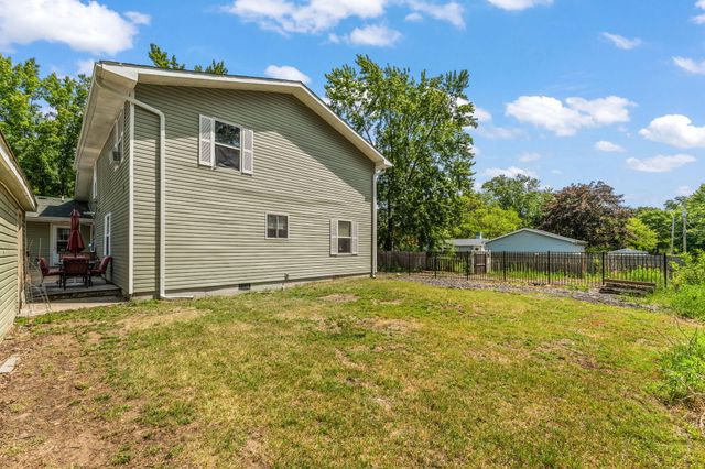 33 E Washington Avenue, Hobart, IN 46342