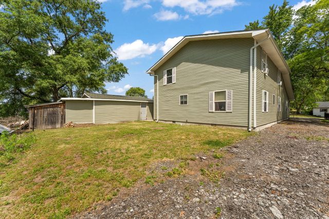 33 E Washington Avenue, Hobart, IN 46342