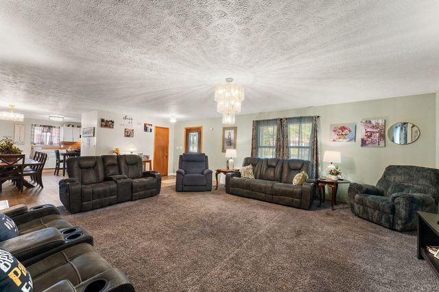 33 E Washington Avenue, Hobart, IN 46342