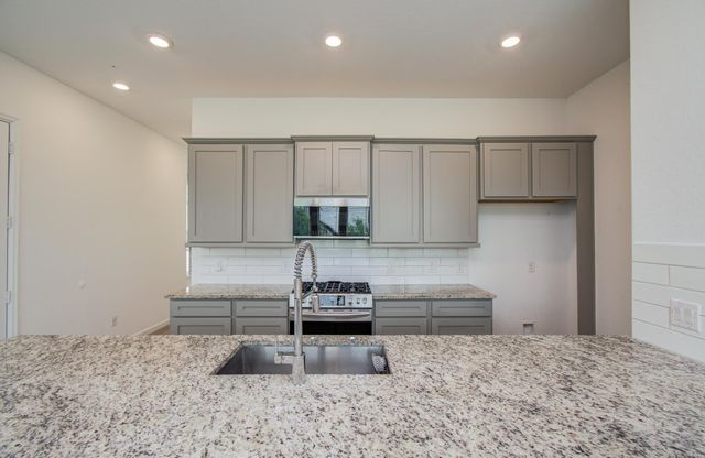 4138 Balboa Drive, Iowa Colony, TX 77583