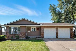 602 41ST Avenue, East Moline, IL 61244