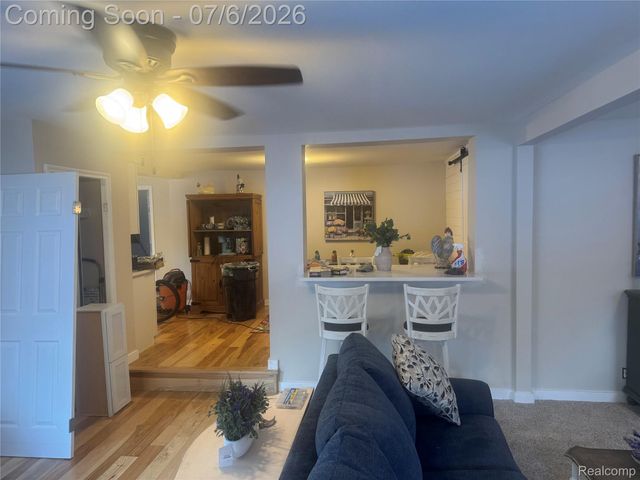 308 N Seymour Road, Flushing, MI 48433