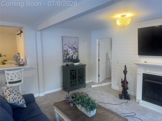 308 N Seymour Road, Flushing, MI 48433