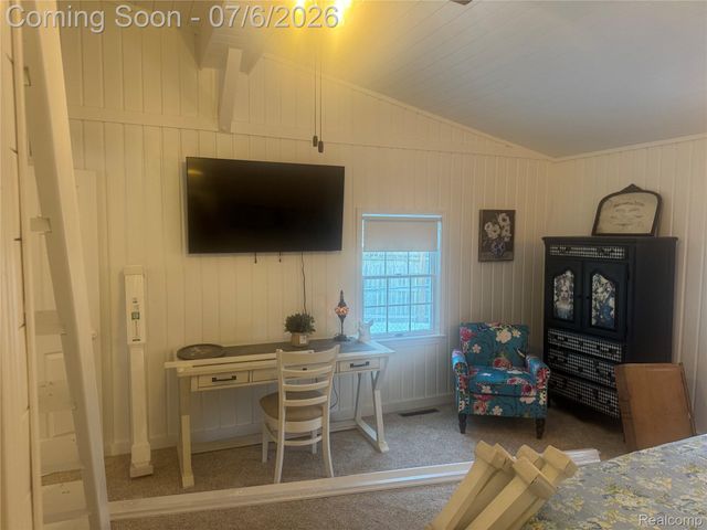 308 N Seymour Road, Flushing, MI 48433
