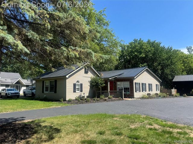 308 N Seymour Road, Flushing, MI 48433