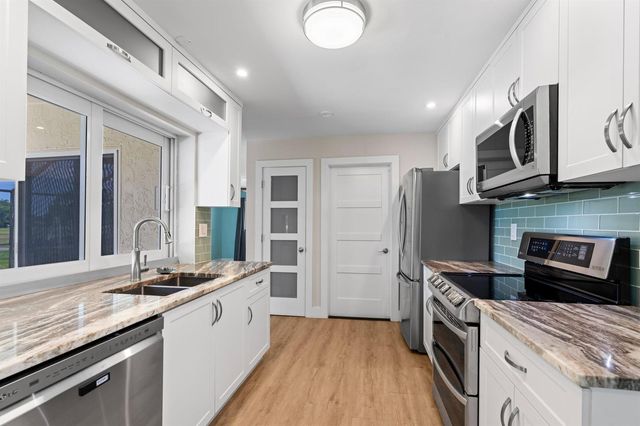 4100 NW 7th Street, Coconut Creek, FL 33066