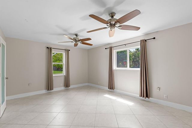 4100 NW 7th Street, Coconut Creek, FL 33066