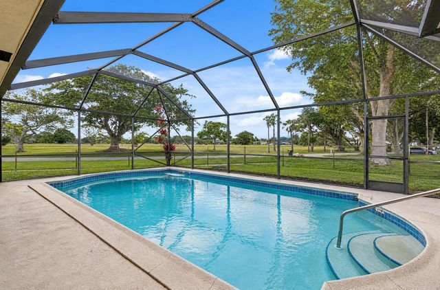 4100 NW 7th Street, Coconut Creek, FL 33066