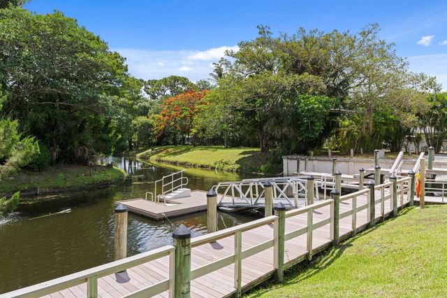 4100 NW 7th Street, Coconut Creek, FL 33066