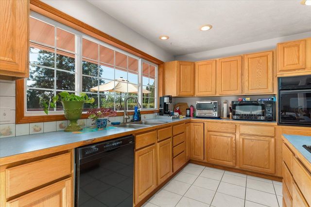 5218 E 25th Ave, Spokane, WA 99223