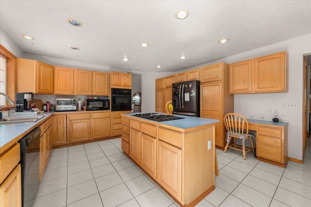 5218 E 25th Ave, Spokane, WA 99223