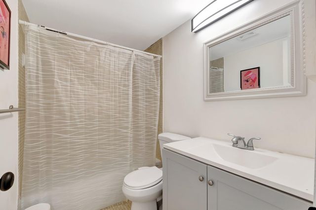 176 Dorset E, Boca Raton, FL 33434