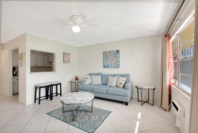 176 Dorset E, Boca Raton, FL 33434