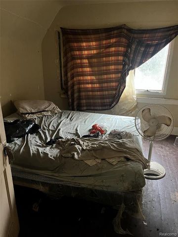 19176 Spencer Street, Detroit, MI 48234