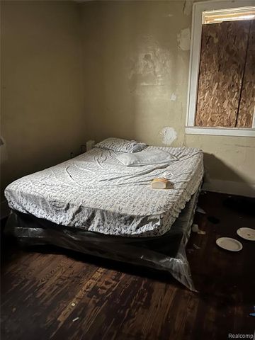 19176 Spencer Street, Detroit, MI 48234