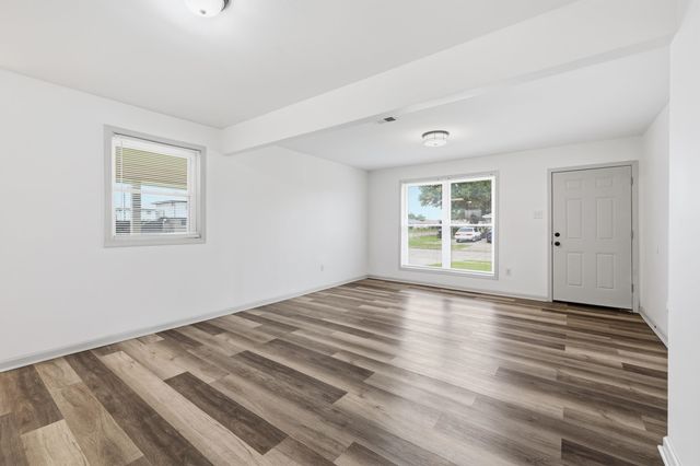 71 Kirkglen Loop, Houma, LA 70363
