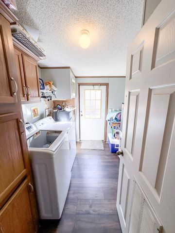 189 Pioneer Rd, Hohenwald, TN 38462