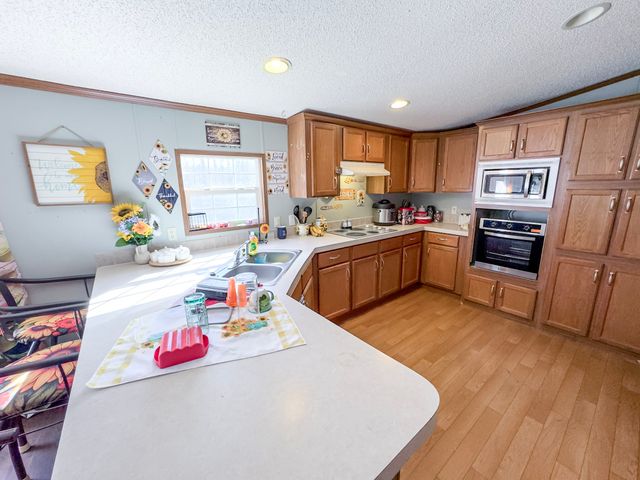 189 Pioneer Rd, Hohenwald, TN 38462