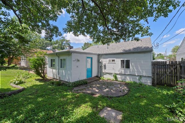 3204 Jasper Park, St Louis, MO 63139