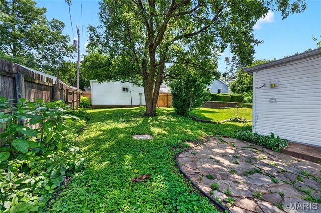 3204 Jasper Park, St Louis, MO 63139