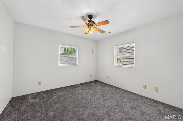 3204 Jasper Park, St Louis, MO 63139